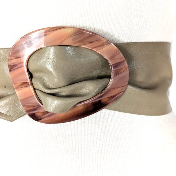 Vintage tan taupe faux leather cinch belt